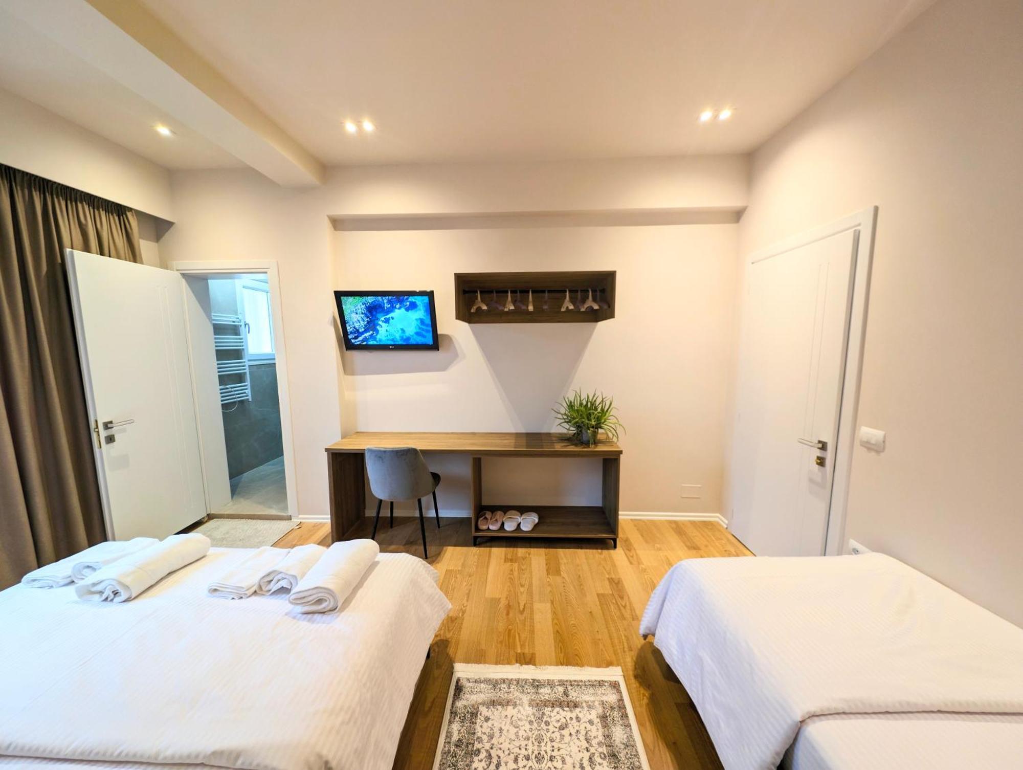 With Garden And Veranda Apartment